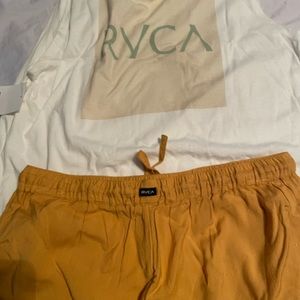 Beach ready RVCA outfit 🌊